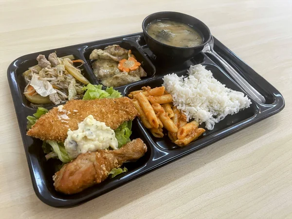 ターゲットの食事例3
