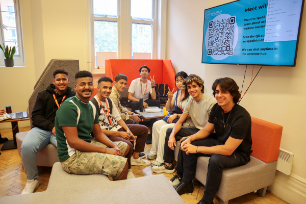 BSCロンドンの学生ラウンジ