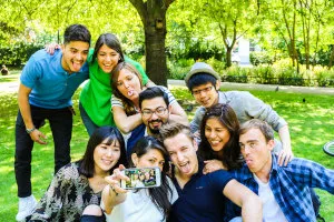 カプラン・ロンドンのアクティビティ