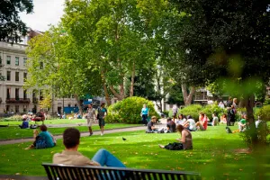 スタッフォードハウス・ロンドン近くの公園の様子